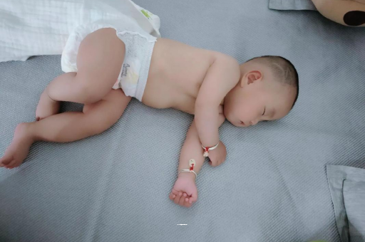 单县怀孕多久会显肚子